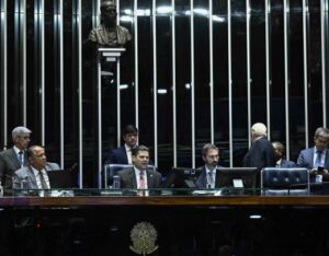 Em votação às pressas, Senado derruba decreto que eleva tarifas de IOF