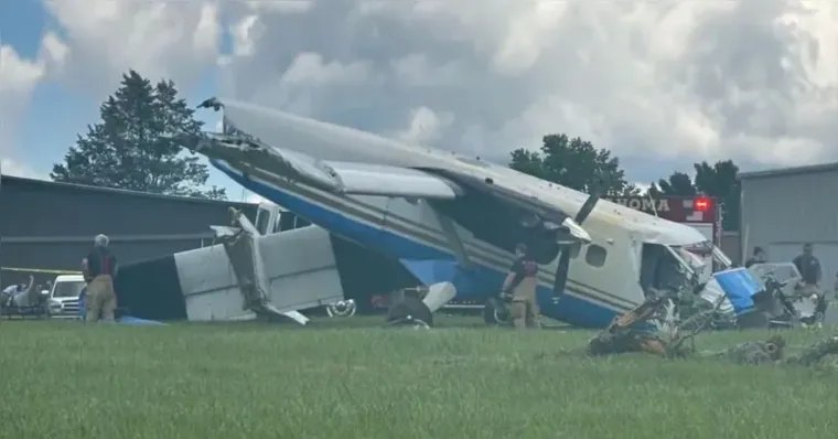 Avião de pequeno porte com pelo menos 16 pessoas cai nos EUA
