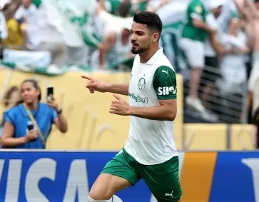 Palmeiras vence Al Ahly por 2 a 0 e assume liderança no Mundial de Clubes