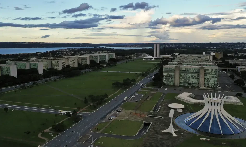 Governo libera R$ 20,6 bilhões do Orçamento de 2025